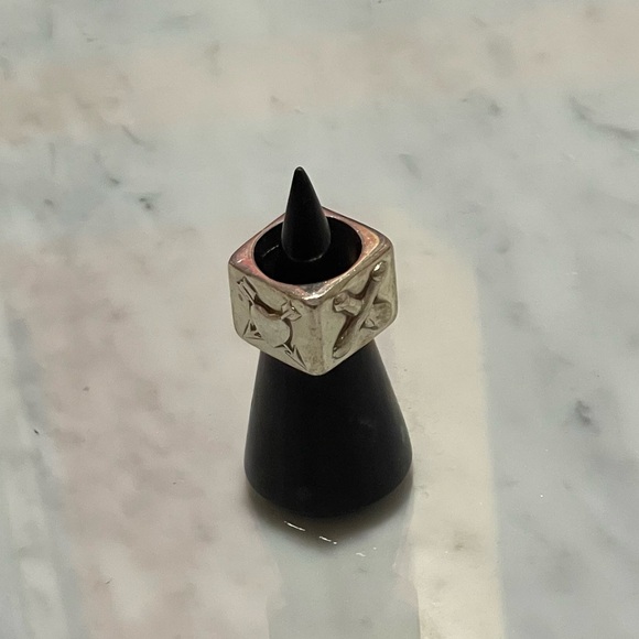 Vivienne Westwood - Cube Ring - Picture 3 of 8